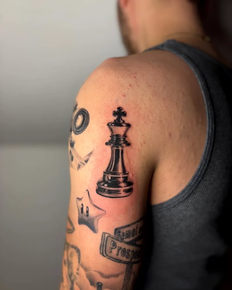 Chess knight and patchwork